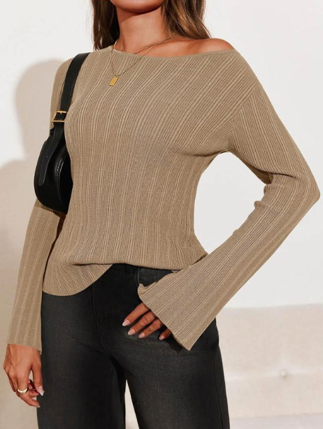 ESSENTIAL FOLD KNIT SWEATER